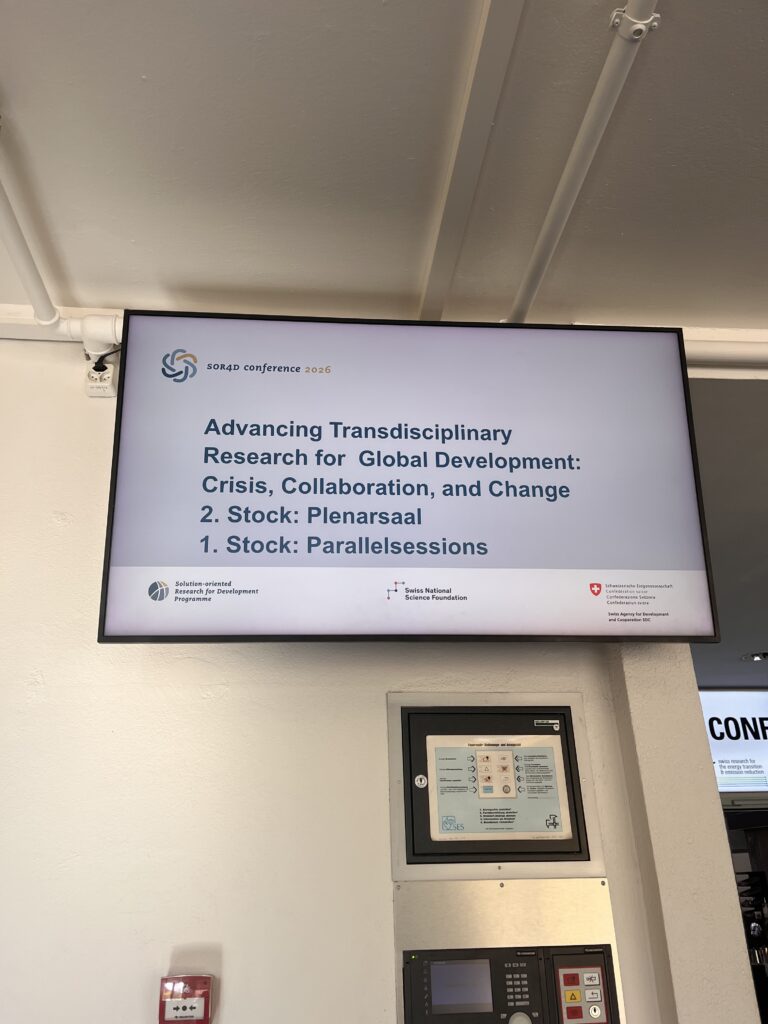 Bildschirm von einer Konferenz in Bern mit der Wyss Academy for Nature